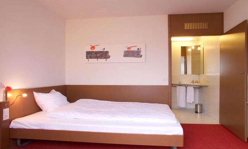 Orange Wings Motel Wiener Neustadt