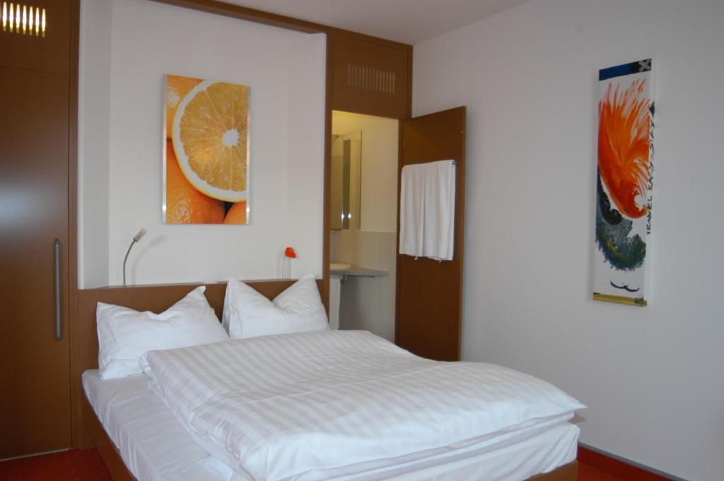 Orange Wings Motel 3*